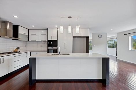 Photo of property in 9 Baker Street, Fairview Heights, Auckland, 0632