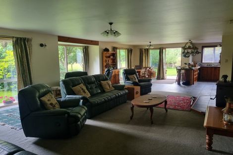 Photo of property in 42 Leeston Lake Road, Leeston, 7632