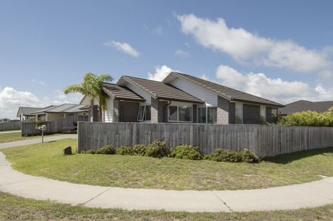 Photo of property in 36 Piata Street, Papamoa Beach, Papamoa, 3118