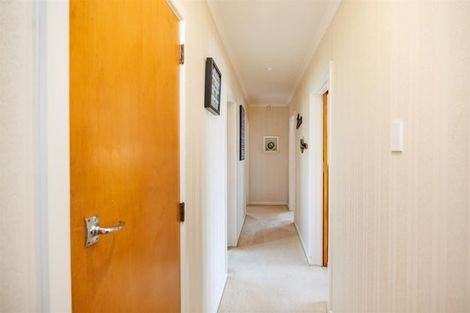 Photo of property in 2 Oaklea Avenue, Marton, 4710