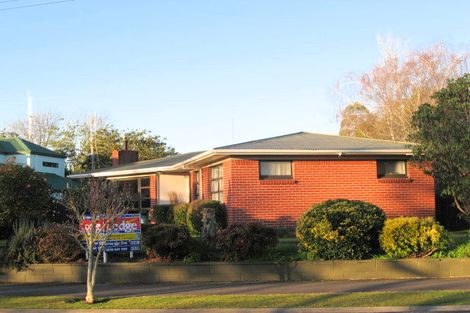 Photo of property in 27 Berkley Avenue, Hillcrest, Hamilton, 3216