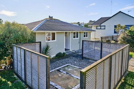 Photo of property in 153 Dimock Street, Titahi Bay, Porirua, 5022