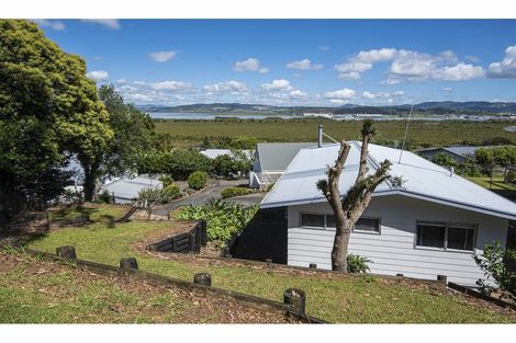 Photo of property in 33 Raumati Crescent, Onerahi, Whangarei, 0110