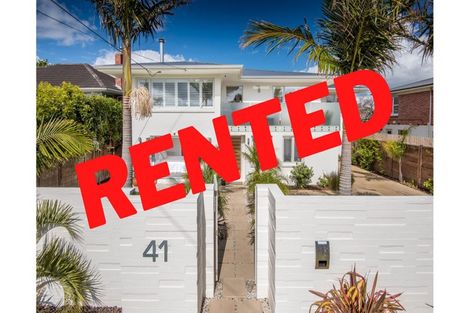 Photo of property in 2/41 Merani Street, Narrow Neck, Auckland, 0622