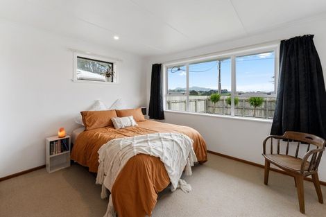 Photo of property in 50 Cowling Road, Hurdon, New Plymouth, 4310