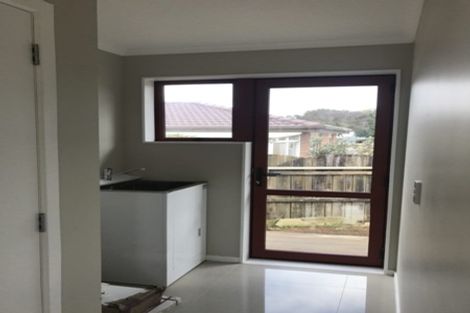 Photo of property in 399 Bucklands Beach Road, Bucklands Beach, Auckland, 2012