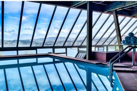 Photo of property in 11 Countess Close, Maupuia, Wellington, 6022