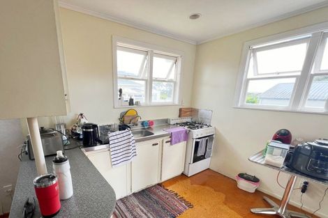 Photo of property in 41 St Leonards Road, Kelston, Auckland, 0602