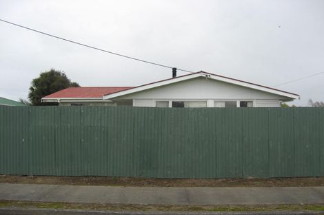 Photo of property in 9 Charles Street, Carterton, 5713