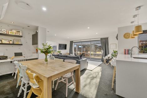 Photo of property in 33 Broadhaven Avenue, Parklands, Christchurch, 8083