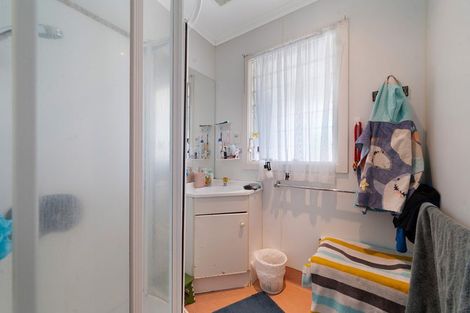 Photo of property in 45 Sturges Road, Henderson, Auckland, 0612