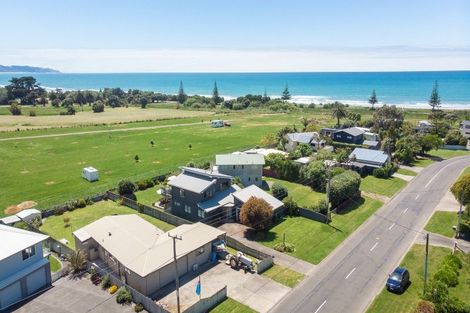 Photo of property in 68 Harper Road, Waimarama, Havelock North, 4294