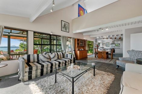 Photo of property in 40 Corinna Street, Welcome Bay, Tauranga, 3112