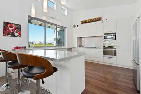 Photo of property in 45 One Tree Point Road, One Tree Point, 0118