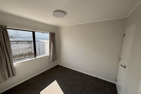 Photo of property in 2a Nukumea Common, Orewa, 0931