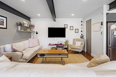 Photo of property in 103 Inglis Street, Seatoun, Wellington, 6022