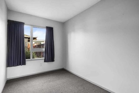 Photo of property in 2/25 Johns Road, Belfast, Christchurch, 8051