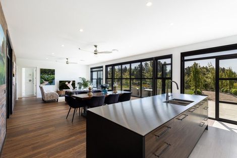 Photo of property in 10 Kohuhu Lane, Redwood Valley, 7081