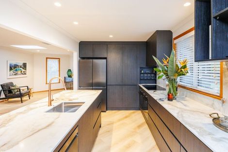 Photo of property in 23 Saint Albans Avenue, Hokowhitu, Palmerston North, 4410