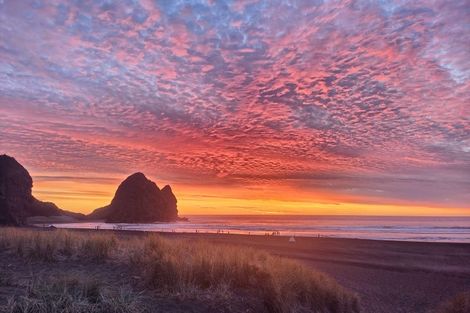 Photo of property in 126 Lone Kauri Road, Karekare, Auckland, 0772