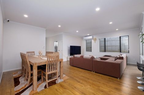 Photo of property in 15 Huahua Crescent, Papakura, 2110