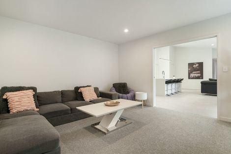 Photo of property in 3 Royal Crescent, Papamoa, 3118