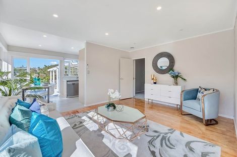 Photo of property in 25 Compton Street, Hillcrest, Auckland, 0627