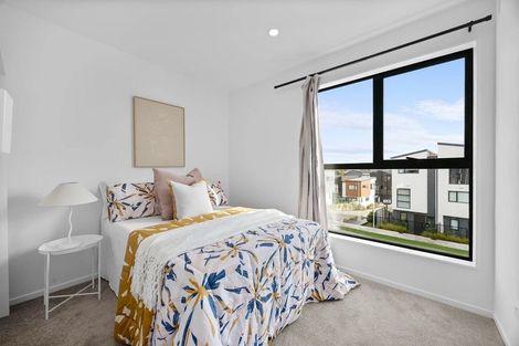 Photo of property in 1/233 Great North Road, Henderson, Auckland, 0612