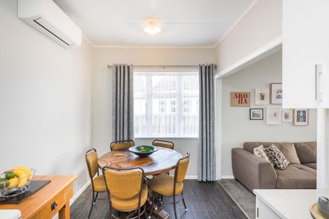 Photo of property in 35 Kauri Street, Roslyn, Palmerston North, 4414