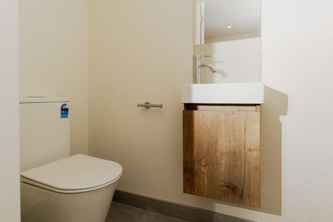 Photo of property in 3/474 West Coast Road, Glen Eden, Auckland, 0602