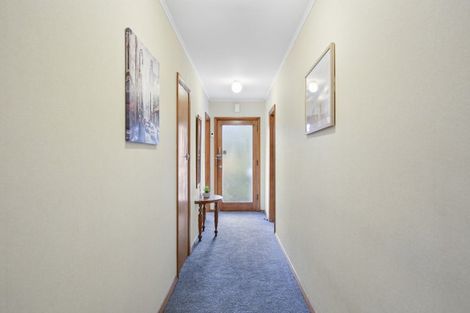 Photo of property in 12 Ranui Terrace, Tawa, Wellington, 5028