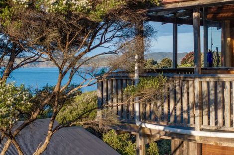 Photo of property in 37 Whaanga Road, Raglan, 3297