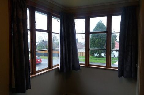 Photo of property in 256 Waddington Drive, Naenae, Lower Hutt, 5011