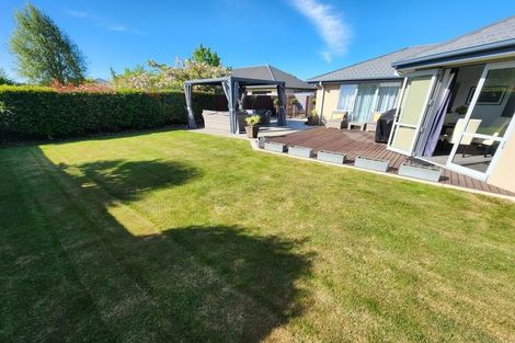 Photo of property in 26 Pohutukawa Crescent, Parklands, Christchurch, 8083