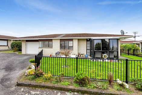Photo of property in 3 Webster Street, Westown, New Plymouth, 4310