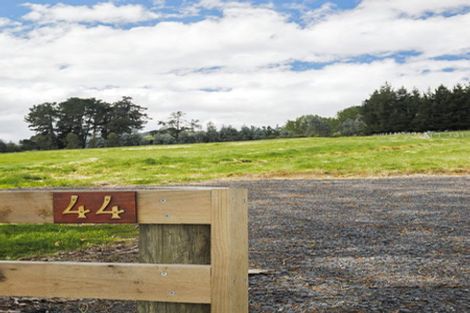 Photo of property in 44 Mcmeakin Road, Abbotsford, Dunedin, 9018