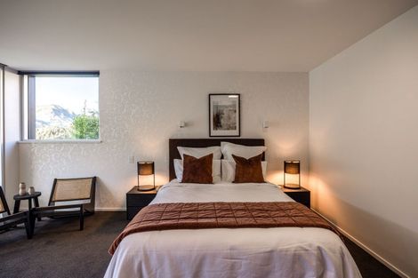 Photo of property in 363 Peninsula Road, Kelvin Heights, Queenstown, 9300