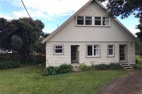 Photo of property in 3 Titoki Road, Waikanae Beach, Waikanae, 5036
