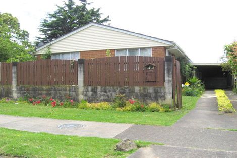 Photo of property in 22 Forbury Place, Mangere, Auckland, 2022