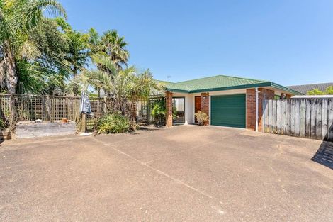 Photo of property in 285 Hobsonville Road, Hobsonville, Auckland, 0618
