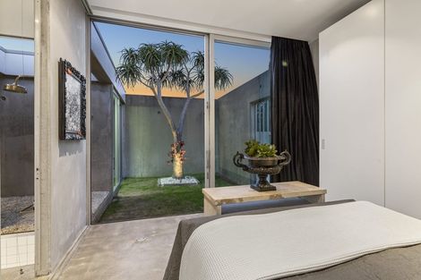 Photo of property in 14 Rita Way, Omaha, 0986