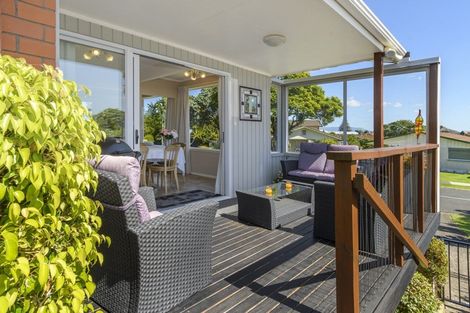 Photo of property in 11 Woods Avenue, Matua, Tauranga, 3110