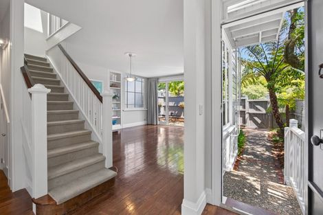 Photo of property in 11 Shelbourne Street, Nelson, 7010