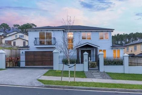 Photo of property in 18 Golden Morning Drive, Albany Heights, Auckland, 0632