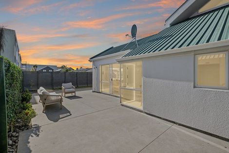 Photo of property in 1/50 Division Street, Riccarton, Christchurch, 8041
