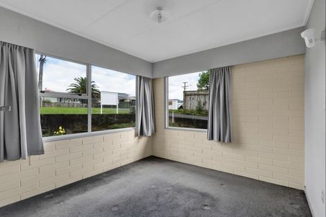 Photo of property in 33a Maire Street, Inglewood, 4330