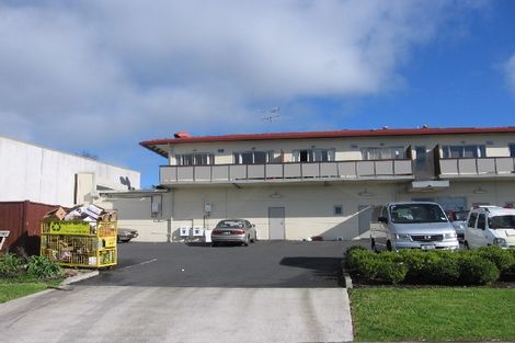 Photo of property in 10/26 Lovell Court, Rosedale, Auckland, 0632