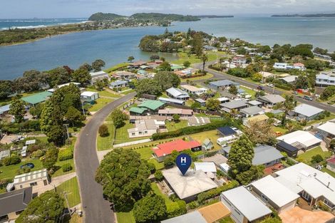 Photo of property in 11 Roretana Drive, Athenree, Katikati, 3177