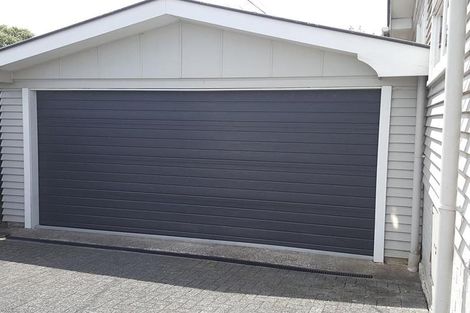 Photo of property in 55 Forrest Hill Road, Milford, Auckland, 0620