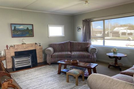 Photo of property in 42 Blake Street, Waitara, 4320